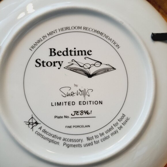 Franklin Mint Bedtime Story by Sue Willis 8" plate, includes plate frame - Picture 4 of 6